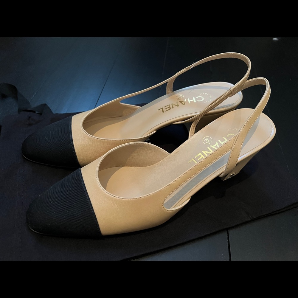 Chanel Logo Slingback size 39